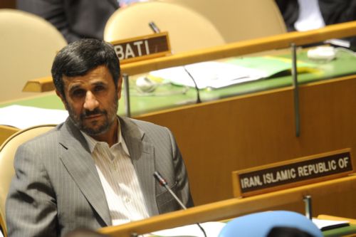 Τη «σιωπή» για την εκτέλεση Αμερικανίδας στη Βιρτζίνια καταγγέλλει ο Αχμαντινετζάντ
