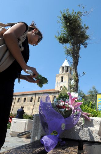 Αποχαιρέτησαν οι Ιταλοί τον δήμαρχο που δολοφονήθηκε με «σφραγίδα» της μαφίας