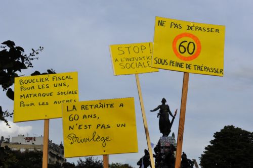 Σε νέες απεργιακές κινητοποιήσεις καλούν τα συνδικάτα στη Γαλλία