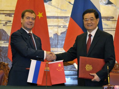 Προς υπογραφή σειρά διμερών συμφωνιών μεταξύ Κίνας-Ρωσίας