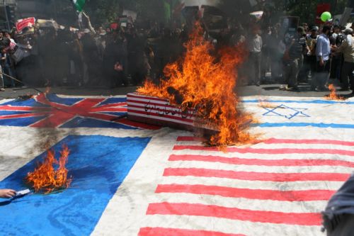 Διαδήλωση για το κάψιμο του Κορανίου σχεδιάζουν Ιρανοί φοιτητές