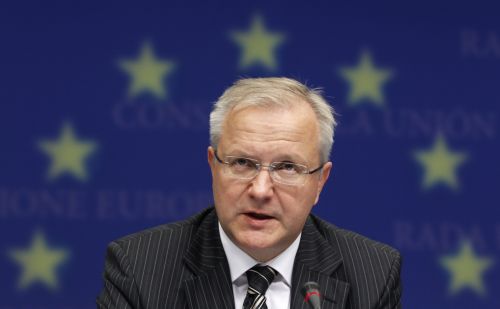 Υψηλά πρόστιμα για τους δημοσιονομικά ασυνεπείς της ευρωζώνης εισηγείται ο Όλι Ρεν