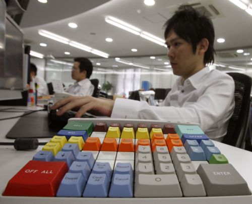 Στα 4 τρισ. δολάρια ημερησίως έχει εκτοξευθεί ο τζίρος στην παγκόσμια αγορά συναλλάγματος