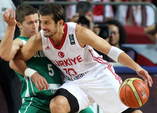 Στα ημιτελικά η Τουρκία, θα αντιμετωπίσει τη Σερβία