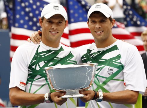 Οι αδελφοί Μπράιαν κατέκτησαν τον τίτλο στο διπλό ανδρών