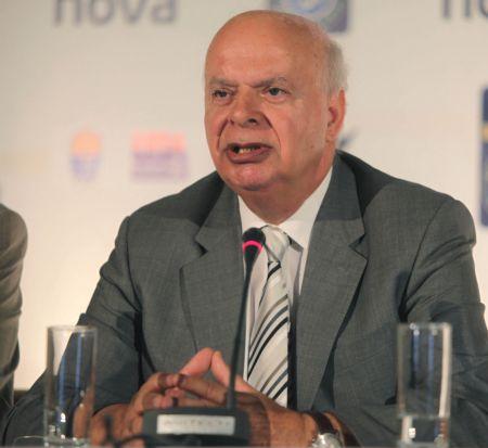 Ο Βασιλακόπουλος θέλει να μειωθεί ο αριθμός των ξένων στους 4