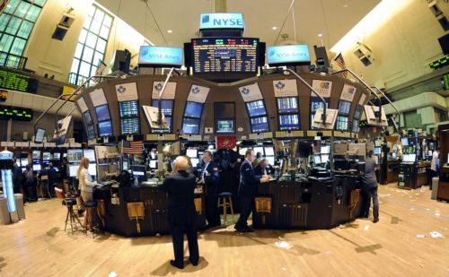 Συνέχισαν την υποχώρηση οι ευρωπαϊκές αγορές την Τετάρτη, πτώση και στη Γουόλ Στριτ