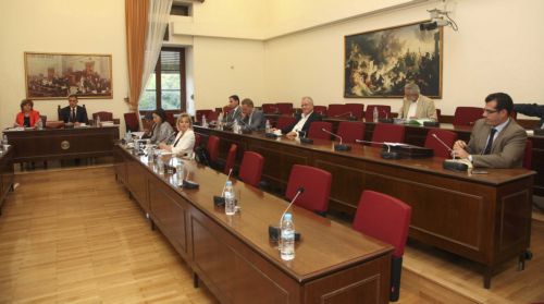 «Πάγωμα» της Προανακριτικής για την υπόθεση Βατοπαιδίου ζητά η ΝΔ