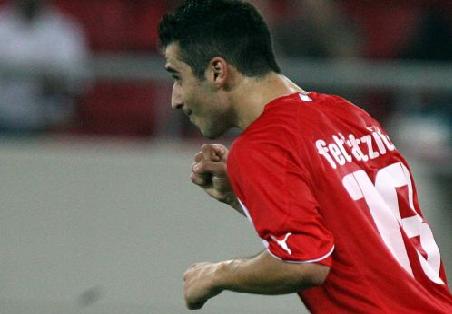 Η Μπάγερ Λεβερκούζεν «τσεκάρει» τον Φετφατζίδη