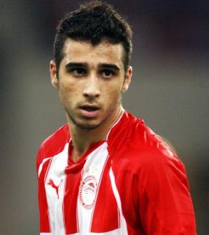 Ο Ολυμπιακός «έδεσε» τον Φετφατζίδη στο Λιμάνι