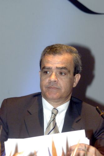 Σε ύφεση η αγορά λιανικής φέτος, στο τέλος του 2011 η ανάκαμψη εκτιμά ο Θ.Βάρδας