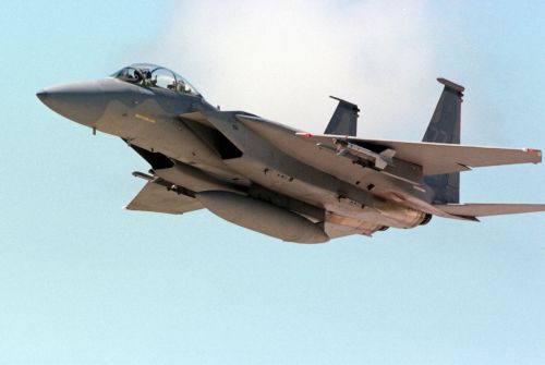 Συμβόλαιο «μαμούθ» εξοπλιστικών προγραμμάτων υπογράφουν ΗΠΑ και Σαουδική Αραβία