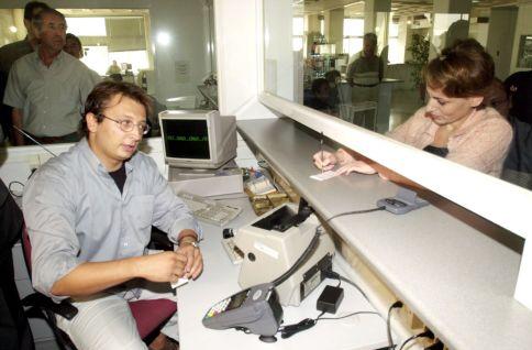 Ποια είναι τα νέα όρια ηλικίας συνταξιοδότησης για γιατρούς, δικηγόρους και μηχανικούς