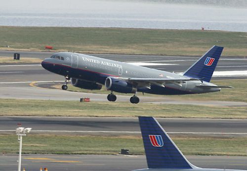 Η αμερικανική United Airlines συγχωνεύεται με την Continental
