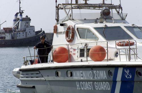 Έλεγχος σε ξένο πλοίο στον Πειραιά για μεταφορά «ύποπτου» φορτίου