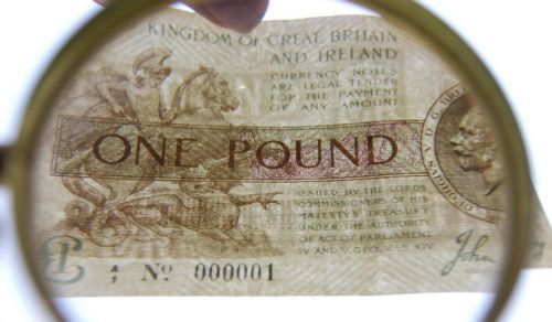 Εκατομμύρια Βρετανοί πλήρωσαν λιγότερους φόρους λόγω λάθους