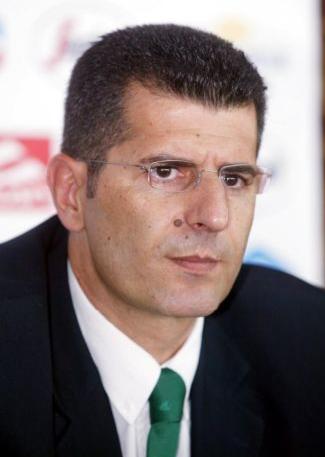 Αποχώρησε εκνευρισμένος ο Καζάζης από την συνάντηση με τη διοίκηση του ΠΑΟ