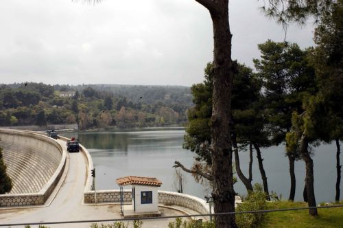 Τι λέει η ΕΥΔΑΠ για την αγωγή του Δήμου Μαραθώνα