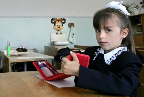 Νέο σχολείο παίρνει το όνομα του ομογενούς δασκάλου Ι.Κανίδη στο μαρτυρικό Μπεσλάν