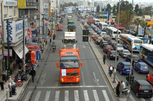 Συνέχιση των κινητοποιήσεων αποφάσισαν οι ιδιοκτήτες φορτηγών-βυτιοφόρων