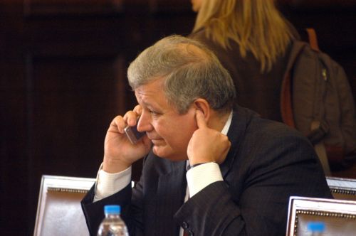 Με νέο πρόεδρο συνεχίζονται οι εργασίες της Εξεταστικής για τα ομόλογα