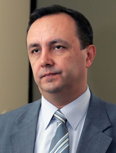 Ως αντιπολίτευση το ΠΑΣΟΚ αφόριζε το μέτρο της περαίωσης, στηλιτεύει η ΝΔ