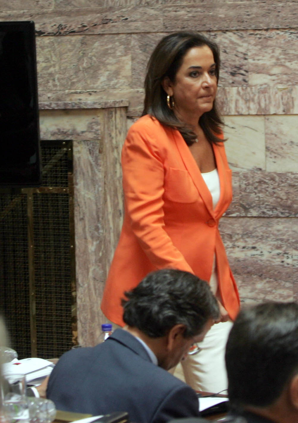 Σκληραίνει η διαμάχη της ΝΔ με τη Ντ.Μπακογιάννη μετά και τη διαγραφή Σκυλακάκη