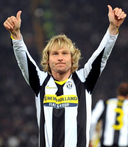 Επιστρέφει σε διοικητικό πόστο της Γιουβέντους ο Νέντβεντ