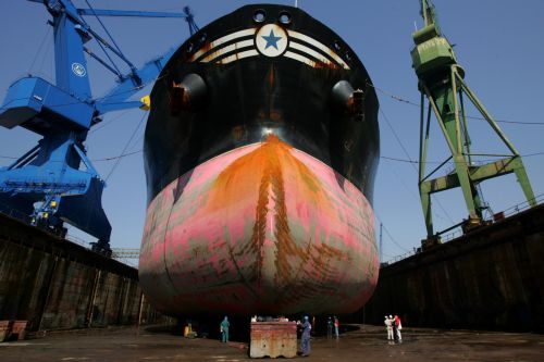 Εγκρίθηκε επί της αρχής το ν/σ για τα Ναυπηγεία Σκαραμαγκά