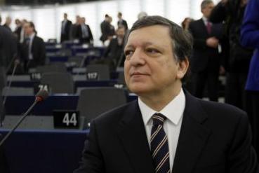 Έκδοση ευρωομολόγων για τη χρηματοδότηση έργων υποδομής, προτείνει ο Ζοζέ Μπαρόζο