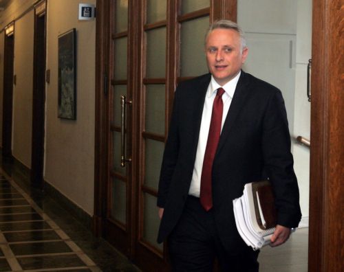 Σε ισχύ οι διευρυμένες αρμοδιότητες του Γιάννη Ραγκούση