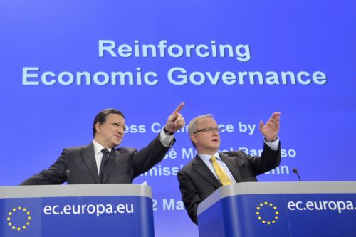 Αυστηρότατα μέτρα για τις δημοσιονομικά απείθαρχες χώρες υιοθετεί η Κομισιόν