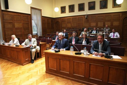 Παρατείνονται οι εργασίες των Επιτροπών για Siemens, Βατοπαίδι και Ομόλογα