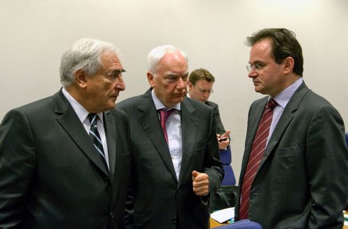 Έλεγχος από το ΔΝΤ μετά τις εκλογές της 7ης Νοεμβρίου και «σχέδιο Β» με νέες περικοπές δαπανών