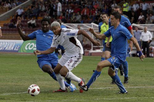 Ευκαιρία κορυφής… κλώτσησε η Λάρισα με το 0-0 κόντρα στην Καβάλα