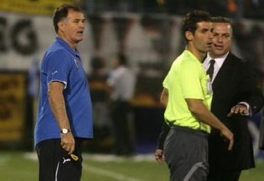 Η… μόνωση της Ριζούπολης, οι φωνές του Μπάγεβιτς και η… πίεση του νέρου