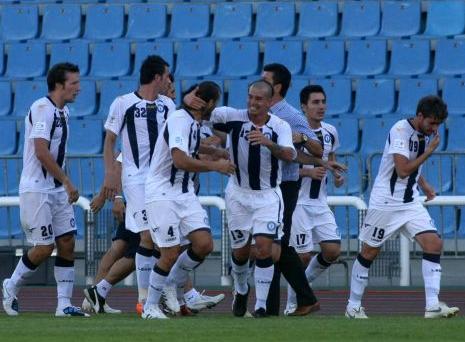 Παραμένουν προσγειωμένοι στον Ηρακλή, παρά τη μοναξιά της κορυφής