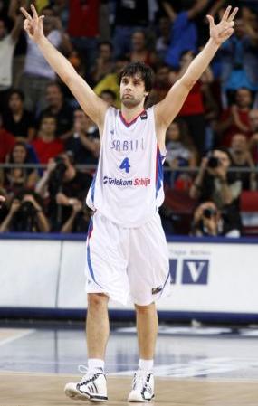 «Δεν είμαι αλήτης» δήλωσε ο Μίλος Τεόντοσιτς