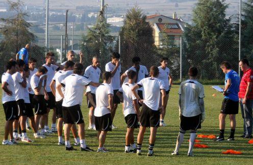 «Νίκες για να φύγει η μουρμούρα» ζήτησε ο Δερμιτζάκης