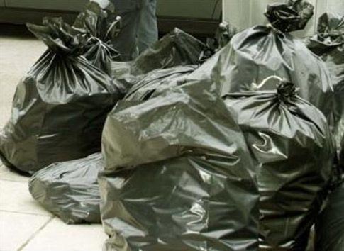 Σακούλες με χιλιάδες φάρμακα ανασύρθηκαν από πηγάδι στο Λαύριο