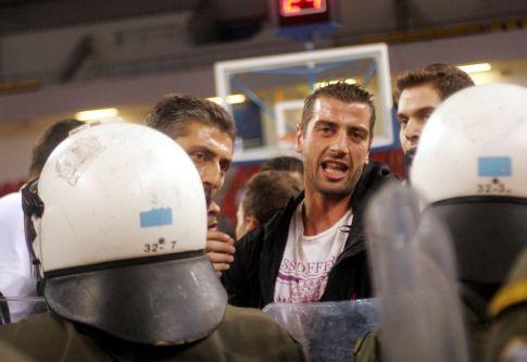 Χτυπήστε μας πιο πολύ, η απάντηση του ΠΣΑΚ