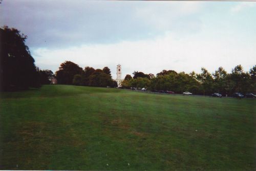 Άρση του πλαφόν στα τέλη εγγραφής σε βρετανικά πανεπιστήμια στηρίζει το Λονδίνο