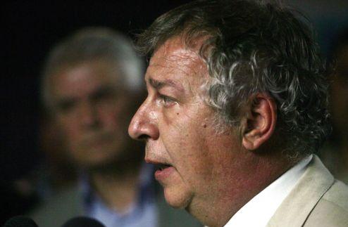 Όχι σε ένα πρωτάθλημα σαν ρωμαϊκή αρένα, απαντά ο Μπιτσαξής σε Μαρινάκη