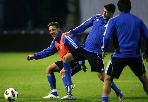 Καφές αντί Τζιόλη και Βύντρα για Τοροσίδη στην ενδεκάδα της εθνικής