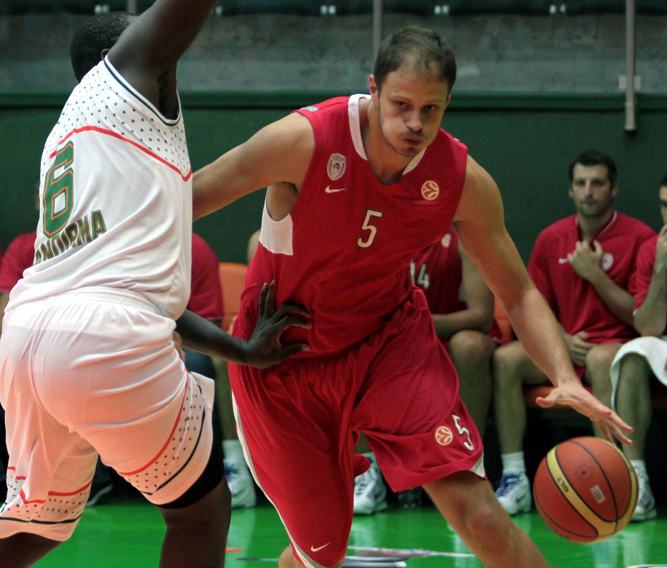 Ο Νεστέροβιτς θεωρεί ότι ο Ίβκοβιτς θα φέρει τίτλους στο Λιμάνι