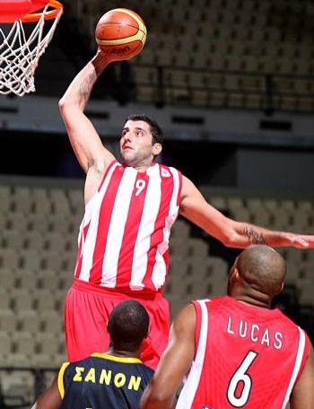 Τον καλό εαυτό του θυμήθηκε ο Ολυμπιακός και διέλυσε την ΑΕΚ