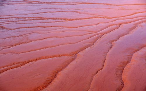 Τοξικά μέταλλα ανιχνεύτηκαν στη τοξική λάσπη που διέρρευσε στην Ουγγαρία
