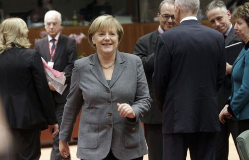 Σκληρό πόκερ στις Βρυξέλλες για αναθεώρηση της Συνθήκης της Λισαβόνας