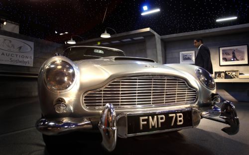 Σε Αμερικανό επιχειρηματία η Aston Martin DB5 του Τζέιμς Μποντ