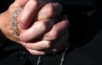 Σε κάθειρξη 21 ετών καταδικάστηκε πρώην καθολικός ιερέας για κακοποίηση ανήλικων αγοριών